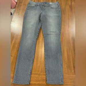 Level 22 Liza Skinny Blue STRIPE Jean Size 30